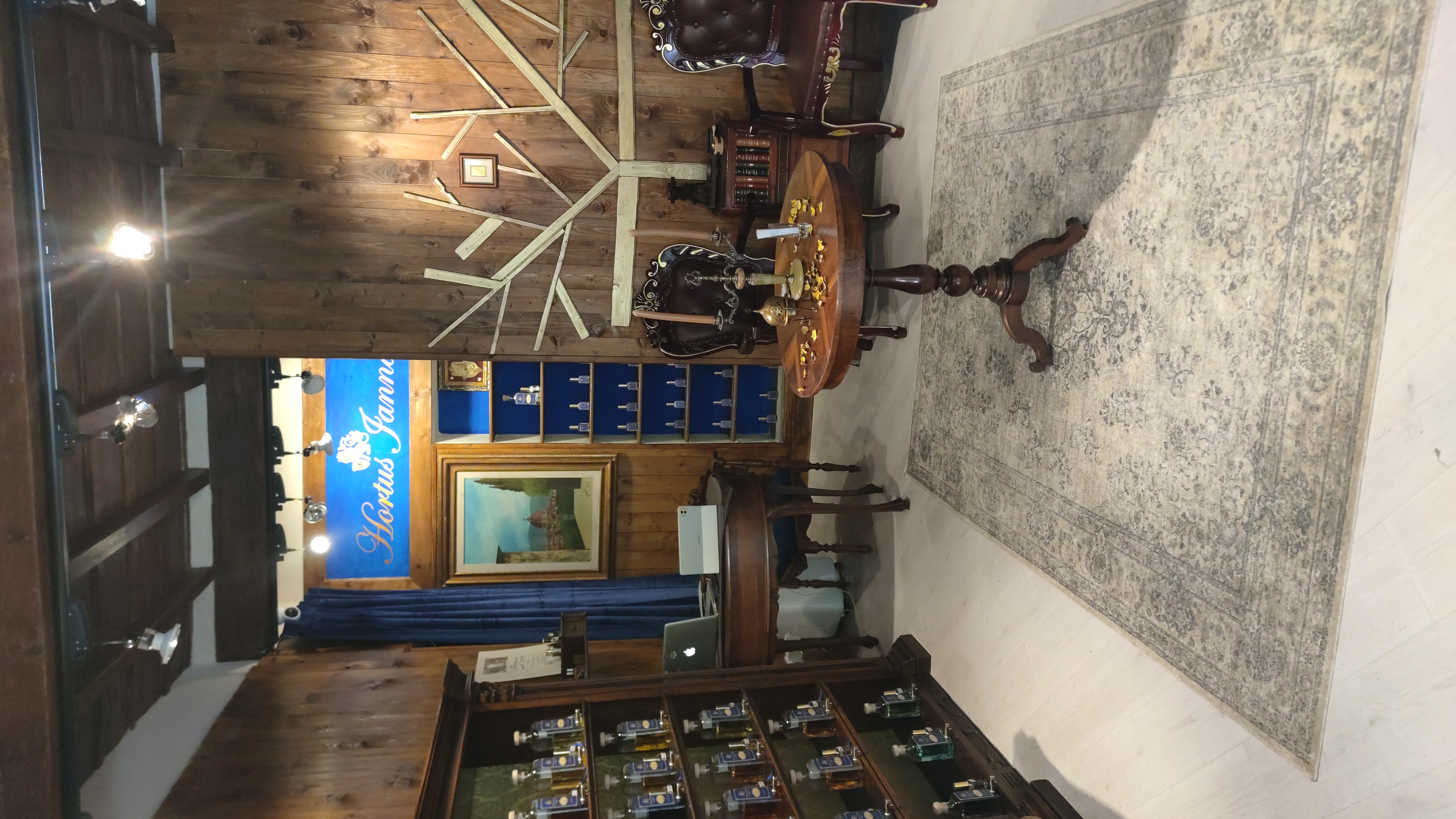 Hortus Jannat Firenze  store interior